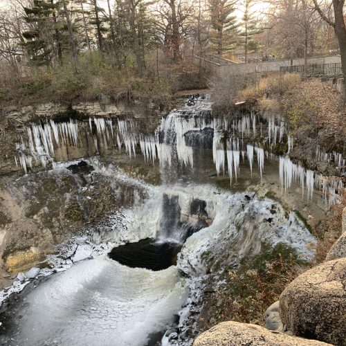 frozen waterfalls in a park in minneapolis
